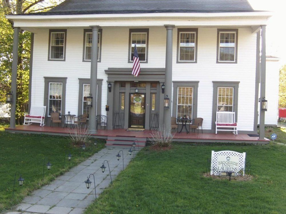 Brookside Inn At Laurens Exterior photo